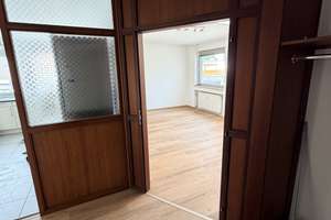 80qm 2-Zimmer Wohnung mit Balkon & WLAN WG-geeignet – Hofkamp 140, 42103 Elberfeld, Wuppertal – Vorschaubild 11