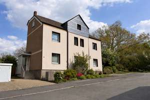 Freistehendes Zweifamilienhaus in Kirchhörde-Selbst einziehen oder vermieten