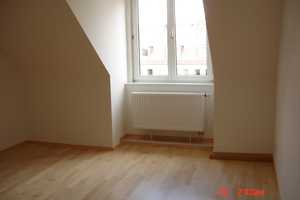 ruhige 2 1/2 Zimmer  DG-Wohnung im  St. Benno Viertel – München – Vorschaubild 2