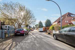 Moderne Doppelhaushälfte mit wohnlichem Spitzboden und sonnigem Garten - Willkommen in Stellingen - – Die vollständige Adresse der Immobilie erhältst du vom Anbieter., 22527 Stellingen, Hamburg – Vorschaubild 4