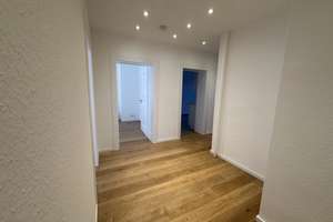 Frisch sanierte 2,5-Zimmerwohnung mitten in Oberkassel – Quirinstr. 5, 40545 Oberkassel, Düsseldorf – Vorschaubild 2