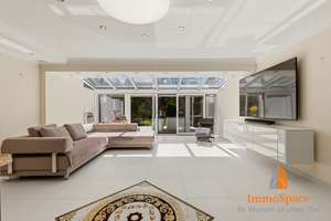 *** LUXUS PUR! inkl. Garten, Einbauküche, Kamin, 2 TG, 2 Saunen uVm.*** – Die vollständige Adresse der Immobilie erhältst du vom Anbieter., 81735 Ramersdorf, München – Vorschaubild 8