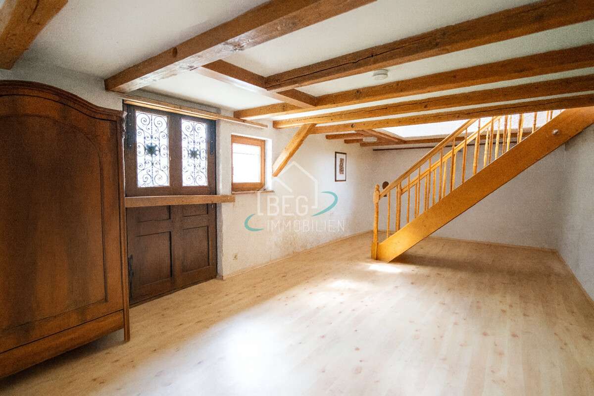 Immobilie in Michelfeld - Zwei Häuser, Gewerbe, Garagen & Freiflächen – vielseitiges Anwesen mit Potenzial - Bild 5