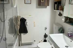 3-Zimmer-Wohnung mit Einbauküche - erste Reihe zur Kleinen Weser – Buntentorsteinweg 158, 28201 Buntentor, Bremen – Vorschaubild 2