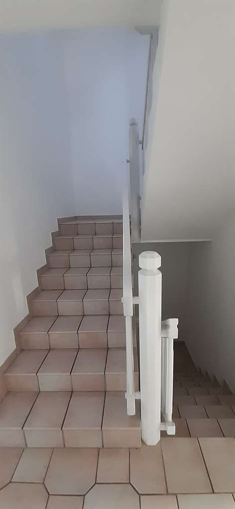 Immobilie in Pörnbach - Gepflegtes 7-Zimmer Hanghaus in Pörnbach mit 244 m² Wohnfläche - Bild 4