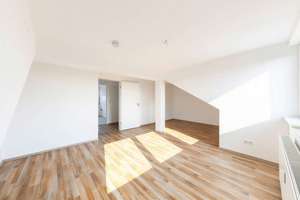 Attraktive Dachgeschosswohnung mit viel Tageslicht in Krefeld Benrad-Nord – Die vollständige Adresse der Immobilie erhältst du vom Anbieter., 47803 Benrad-Nord, Krefeld – Vorschaubild 3