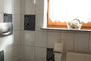 Facettenreiches Zweifamilienhaus in Grombach – Heilbronn (Kreis) – Vorschaubild 9