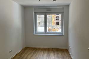 Erstbezug nach Modernisierung: Vier-Zimmer-Wohnung mit 2 Balkonen – Hildebrandstraße 30, 76227 Durlach, Karlsruhe – Vorschaubild 5