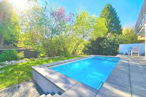 Wahres Raumwunder: Exklusives Einfamilienhaus mit Garten, Pool & Sauna in idyllischer Taunuslage – Die vollständige Adresse der Immobilie erhältst du vom Anbieter., 61476 Kronberg im Taunus – Vorschaubild 2