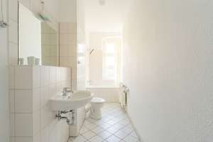 Provisionsfrei · Sofort bezugsfrei: Lichtdurchflutete 1-Zi-Wohnung mit Parkblick - Prenzlauer Berg – Rodenbergstraße 53, 10439 Prenzlauer Berg, Berlin – Vorschaubild 9