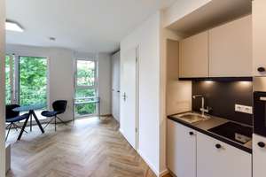Moderne möblierte Wohnung direkt am Marktplatz Adlershof zum Innenhof ausgerichtet! – Florian-Geyer-Str 111, 12489 Adlershof, Berlin – Vorschaubild 9