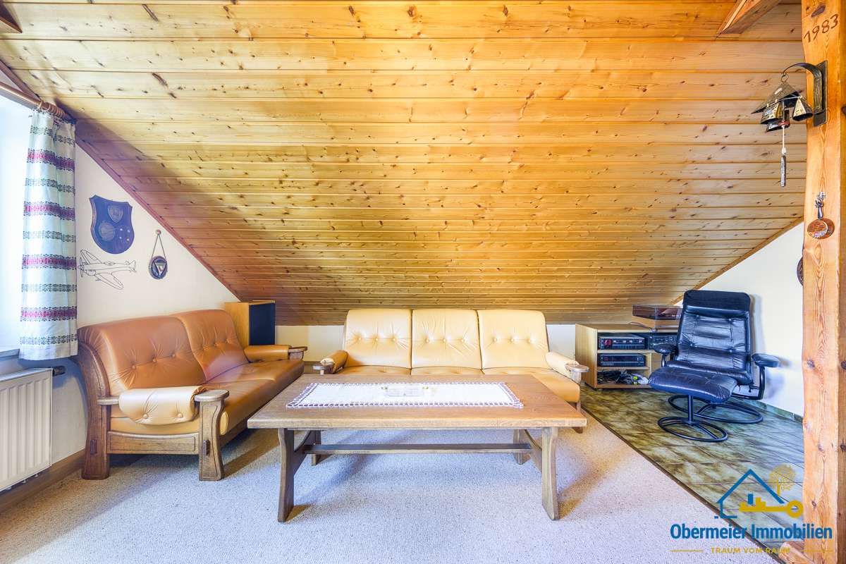 Immobilie in Schwandorf - Sehr gepflegtes Zweifamilienhaus mit Doppelgarage - Bild 3