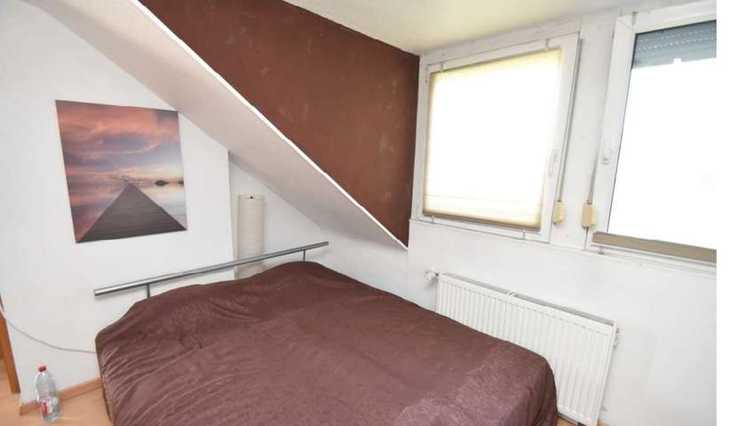 Schöne Dachgeschosswohnung mit Balkon - Photo 2