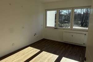4 Zimmer-Wohnung mit Garten und Garage in Duisburg-Huckingen – Raiffeisenstraße  50, 47259 Huckingen, Duisburg – Vorschaubild 4