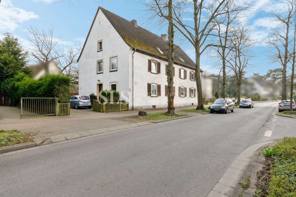 Familienglück oder Kapitalanlage: Großzügiges Zweifamilienhaus mit Charme in Marl