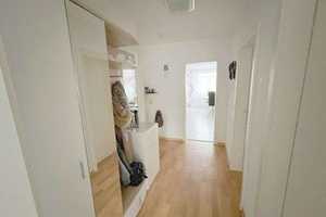 TOP GEPFLEGTE  EIGENTUMSWOHNUNG   - 3 ZIMMER - GERÄUMIGER BALKON – Mitte, Moers, 47441 Wesel (Kreis) – Vorschaubild 1
