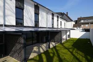 Provisionsfrei* Einfamilienhaus mit PV+Speicher 10,4 KW+Garage 140m zum Rheinufer Energiebedarf 22,4 – Stolze Schrey Strasse 2a, 47198 Alt-Homberg, Duisburg – Vorschaubild 2