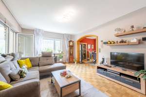 Mehrgenerationen-Traum: 3-Parteien Mehrfamilienhaus in Lichterfelde mit viel Entwicklungspotenzial – Die vollständige Adresse der Immobilie erhältst du vom Anbieter., 14167 Lichterfelde, Berlin – Vorschaubild 9