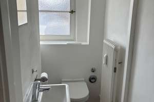 Schöne 2-Zimmer-Dachgeschosswohnung in denkmalgeschütztem Haus in der Weststadt zu verkaufen. – Dantestrasse 21, 69115 Weststadt, Heidelberg – Vorschaubild 8