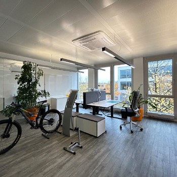 STOCK - MESSE | RIEM ARCADEN | U - BAHN