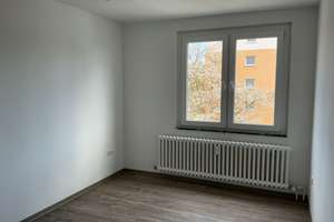 3-Zimmer Wohnung mit Balkon in Bielefeld Baumheide! – Schlehenweg 7, 33609 Heepen, Bielefeld – Vorschaubild 3