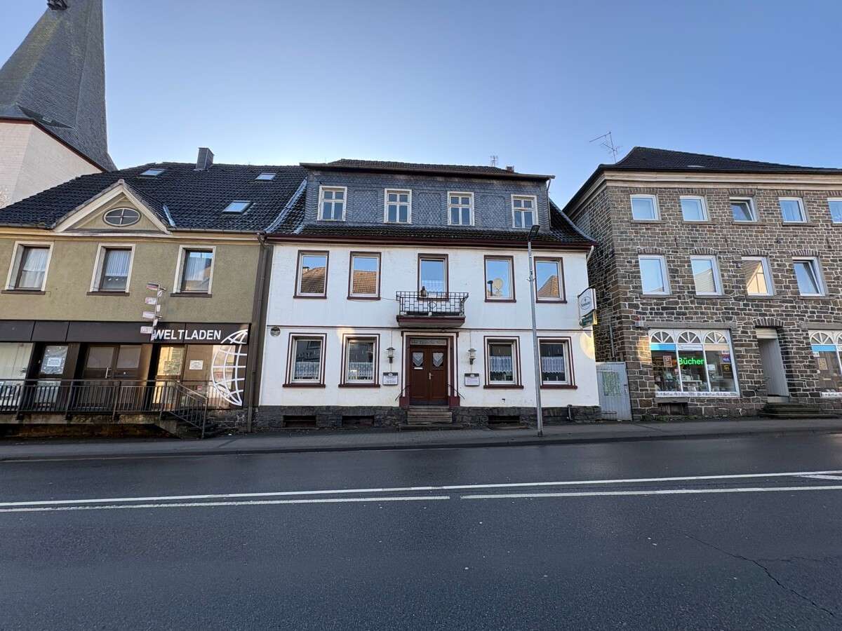 VR IMMO: Charmantes Wohn- und Geschäftshaus mit Entwicklungspotenzial., Märkischer Kreis – Bild 4