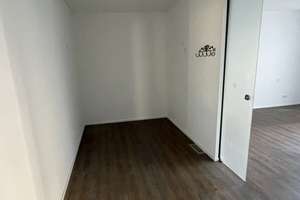 Exklusives Wohnerlebnis in Köln-City: 3-Zimmer-Design-Wohnung mit eigener Sauna & XXL-Balkon – Tel-Aviv-Straße 1, 50676 Altstadt/Süd, Köln – Vorschaubild 12