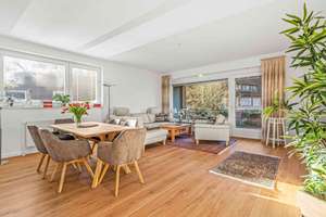 Sanierte und helle 3-Zimmer-ETW, sonnigen Balkon, Blick auf die Rehwiese, optional TG Platz – Die vollständige Adresse der Immobilie erhältst du vom Anbieter., 14129 Nikolassee, Berlin – Vorschaubild 2