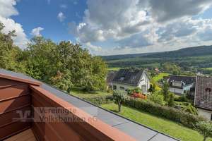 Wohnen wie im Urlaub: Traumhaus mit Panorama & Pool – Die vollständige Adresse der Immobilie erhältst du vom Anbieter., 71088 Holzgerlingen – Vorschaubild 3