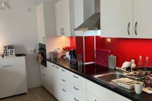 Vollmöbilierte hochwertige schöne  Wohnung in  Berlin-Dahlemterre (I.OG)