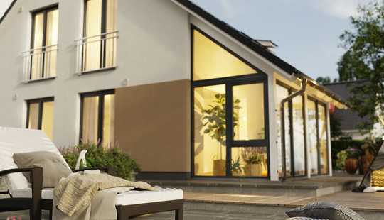 Bild von Schickes Wintergartenhaus. Individuell nach Ihren Wünschen massiv gebaut.