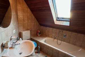 Gepflegtes Doppelhaus mit 5 Zimmern in Senden von Privat – Die vollständige Adresse der Immobilie erhältst du vom Anbieter., 89250 Senden – Vorschaubild 10