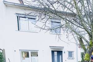 Geräumiges 4-Zimmer Haus in Kelkheim (Taunus) – Hunsrückstraße 32, 65779 Kelkheim (Taunus) – Vorschaubild 2