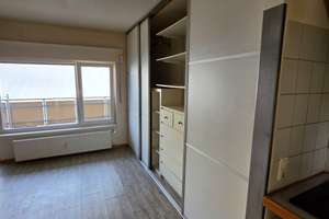 Freie 1 ZKB mit Balkon, Einbauschrank & Küche in Wiesbaden provisionsfrei zu verkaufen – Die vollständige Adresse der Immobilie erhältst du vom Anbieter., 65197 Dotzheim, Wiesbaden – Vorschaubild 3