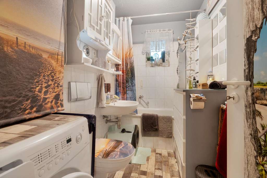 Immobilie in Schöneiche bei Berlin - Vermietete 2-Zimmer-Wohnung mit Westbalkon und Garagenstellplatz - Bild 2