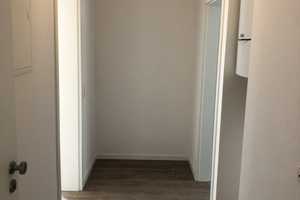 Modernisierte 2 ZKBB mit Stellplatz in ruhiger zentrumsnaher Lage von Wi-Biebrich *Provisionsfrei* – Elise-Kirchner-Straße 29, 65203 Wiesbaden – Vorschaubild 7