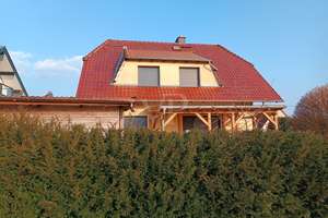 Einziehen & Wohlfühlen
Einfamilienhaus (Baujahr 2000) mit Kamin, neuer Wärmeschutzverglasung (2020) – Die vollständige Adresse der Immobilie erhältst du vom Anbieter., 99755 Ellrich – Vorschaubild 4