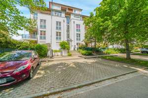 Gepflegte und mietfreie Dachgeschosswohnung mit Loggia und TG-Stellplatz in ruhiger und grüner Lage – Burgauenstraße 15, 4178 Böhlitz-Ehrenberg, Leipzig – Vorschaubild 3