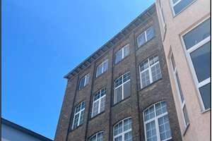 3 Zimmer-Loftwohnung im Hinterhaus eines ehemaligen Fabrikgebäudes mit PKW-Garage – 63067 Messehalle, Offenbach am Main – Vorschaubild 7