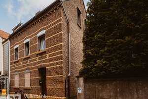 Rodenkirchen - Altes gepflegtes Ein- bis Zweifamilienbacksteinhaus in zentraler Ruhiglage – Die vollständige Adresse der Immobilie erhältst du vom Anbieter., 50996 Rodenkirchen (Ortsteil), Köln – Vorschaubild 1