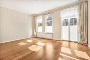 Traumhafte Stadtvilla mit zwei Garagen in Bremen-Schönebeck – Die vollständige Adresse der Immobilie erhältst du vom Anbieter., 28757 Schönebeck, Bremen – Vorschaubild 7