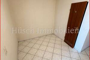 **huesch-immobilien.de**  3-Raum-Wohnung im 11. OG mit traumhaftem Weitblick, Balkon, Aufzug, Garage – 45131 Rüttenscheid, Essen – Vorschaubild 4