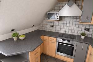 Lebensraum in Herne: 3,5-Zimmer-Wohnung mit 86 m² sowie 2 Bädern, Balkon und 2 Garagen,modernisiert. – Mont-Cenis-Straße 75, 44623 Herne-Mitte, Herne – Vorschaubild 4