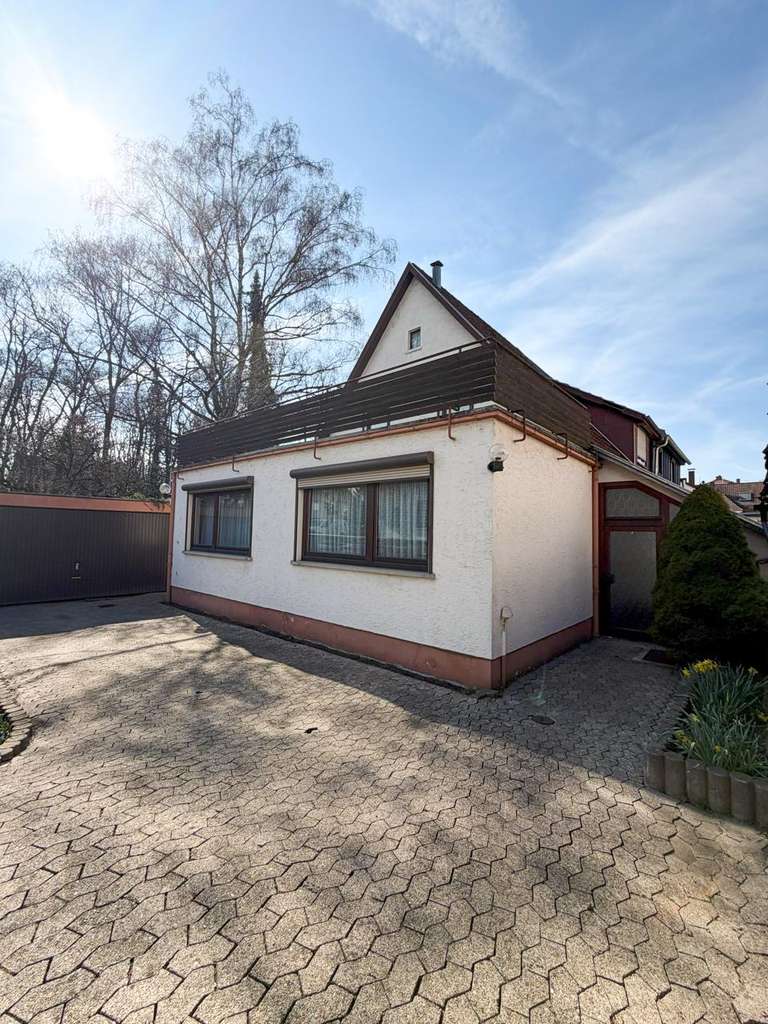 Immobilie in Eislingen/Fils - Provisionsfrei: Helle Doppelhaushälfte mit Garten, Terrasse & Balkon - große Doppelgarage inklusive - Bild 1