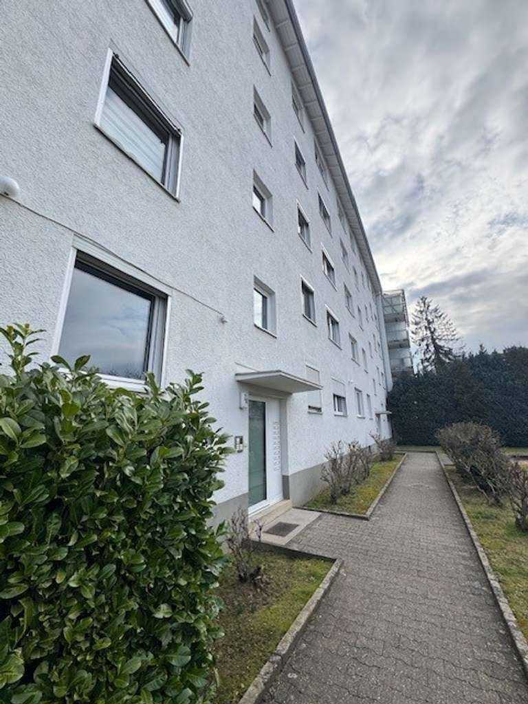 9941 l 3- Zimmerwohnung mit Balkon zum Kauf in Offenbach