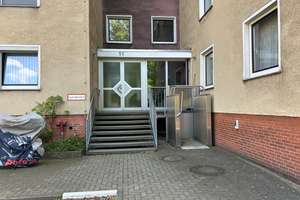 Gepflegte 2-Zimmer-Wohnung mit Stellplatz, Balkon und Fahrstuhl in Salzgitter-Lebenstedt – Die vollständige Adresse der Immobilie erhältst du vom Anbieter., 38226 Lebenstedt, Salzgitter – Vorschaubild 2