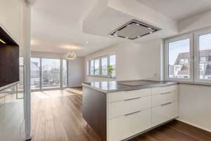 Lichtdurchflutete Maisonette | 3 Balkone | Kochinsel | A+