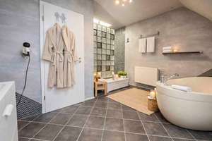 Wohnkomfort trifft Energieeffizienz - Moderne Doppelhaushälfte mit Climatic-Wandsystem von LUX – Die vollständige Adresse der Immobilie erhältst du vom Anbieter., 65428 Rüsselsheim am Main – Vorschaubild 8