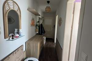 Schöne 2,5 Zimmer Wohnung mit neuem Badezimmer mit Badewanne und Fenster – Eschenstr 121a, 47055 Wanheimerort, Duisburg – Vorschaubild 4