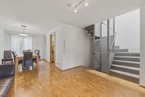 Modernisiertes Reihenmittelhaus mit privatem Garten, Balkon und Garage in begehrter Lage Vaihingens – Die vollständige Adresse der Immobilie erhältst du vom Anbieter., 70569 Dachswald, Stuttgart – Vorschaubild 9